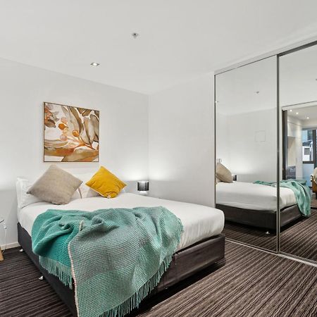 Complete Host Halo Apartments Melbourne Værelse billede