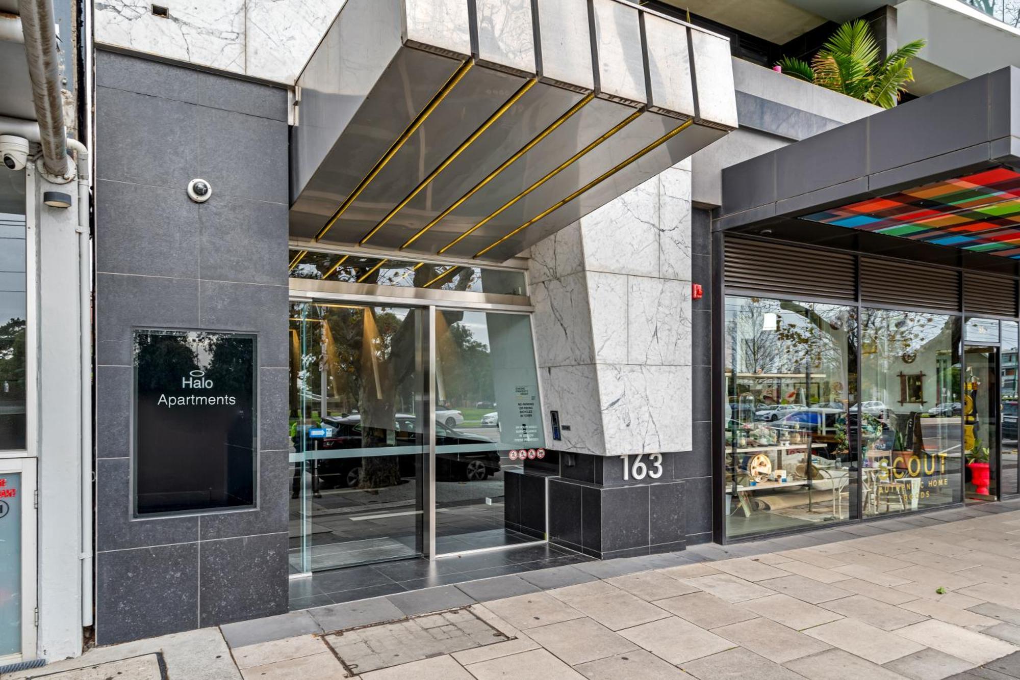 Complete Host Halo Apartments Melbourne Eksteriør billede